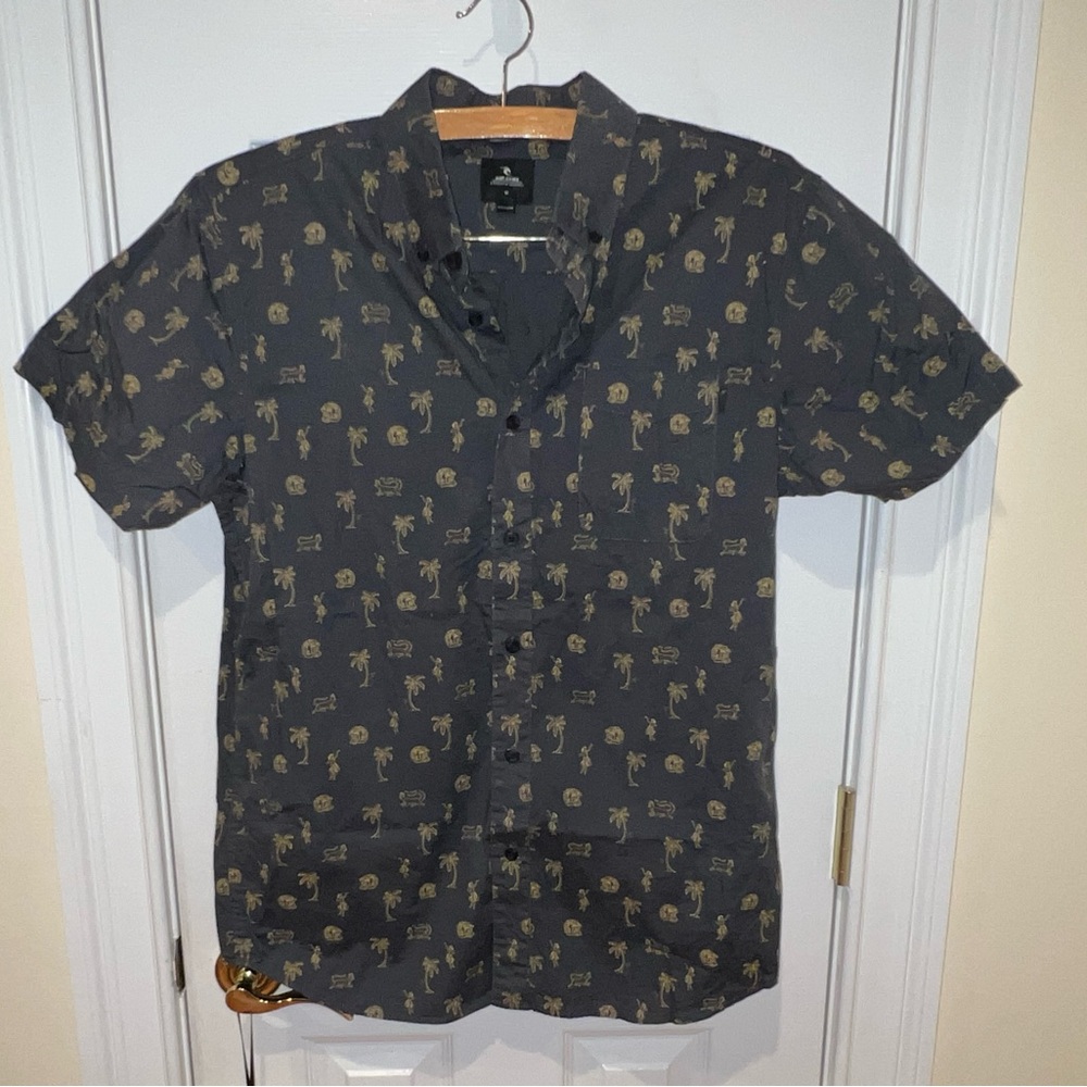 Rip Curl Men’s Button Down Short Sleeve Shirt Medium Hawaii Aloha Type